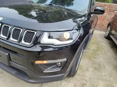 Jeep Compass 2018, 74900 км, за 5694.69 USD - фото 24