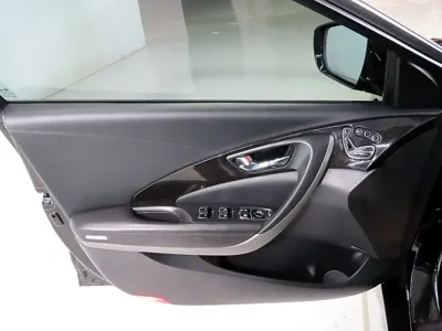 Hyundai Grandeur 2016, 84666 км, за 5146.58 USD - фото 13