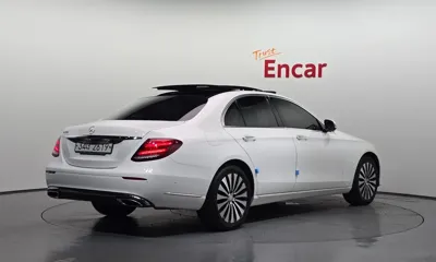 Mercedes-Benz E-Class 2017, 76288 км, за 14769.59 USD