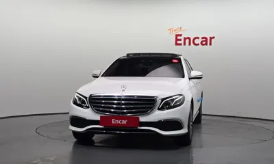 Mercedes-Benz E-Class 2017, 76288 км, за 14769.59 USD
