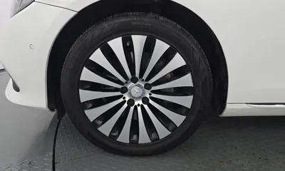 Mercedes-Benz E-Class 2017, 76288 км, за 14769.59 USD