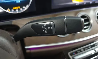Mercedes-Benz E-Class 2017, 76288 км, за 14769.59 USD - фото 9