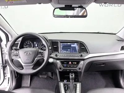 Hyundai Avante 2018, 60903 км, за 8270.97 USD - фото 11