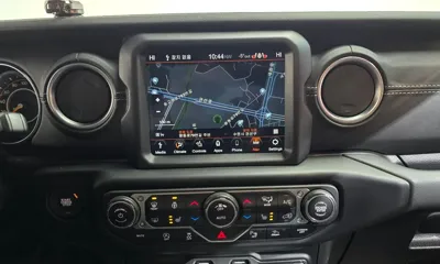 Jeep Wrangler 2021, 69499 км, за 25721.16 USD - фото 14