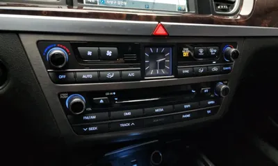 Hyundai Genesis 2016, 92662 км, за 6055.87 USD - фото 19