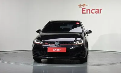 Volkswagen Golf 2014, 176289 км, за 6173.57 USD