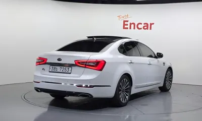 Kia K7 2013, 80033 км, за 5185.77 USD