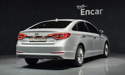 Hyundai Sonata 2015, 144612 км, за 3872.92 USD