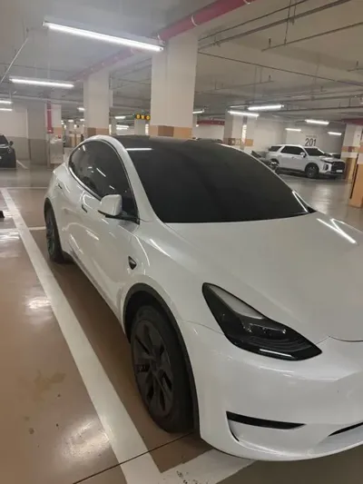Tesla Model Y 2024, 24000 км, за 26913.48 USD