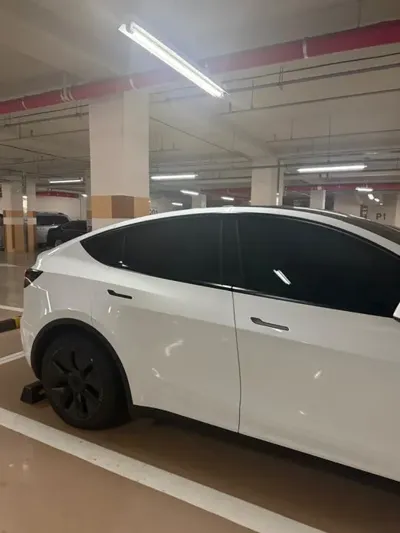 Tesla Model Y 2024, 24000 км, за 26913.48 USD