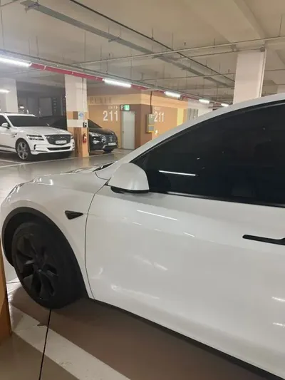 Tesla Model Y 2024, 24000 км, за 26697.91 USD - фото 7