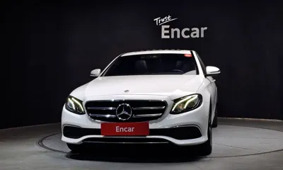 Mercedes-Benz E-Class 2020, 105040 км, за 13680.61 USD