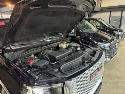 GMC Yukon 2022, 38800 км, за 57329.02 USD - фото 6
