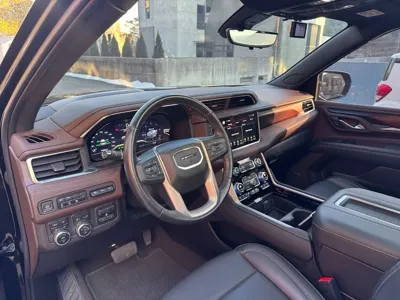 GMC Yukon 2022, 38800 км, за 57329.02 USD - фото 7
