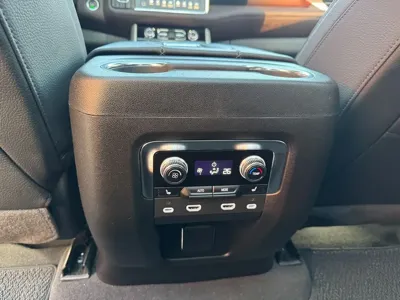 GMC Yukon 2022, 38800 км, за 57329.02 USD - фото 14