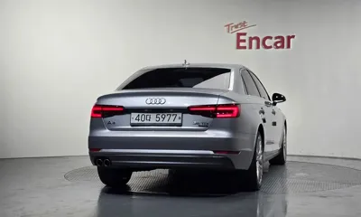 Audi A4 2018, 52353 км, за 14106.6 USD