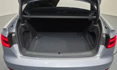 Audi A4 2018, 52353 км, за 14106.6 USD - фото 18