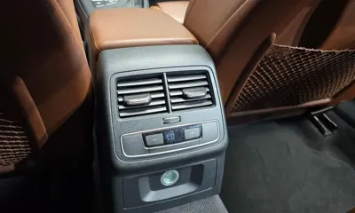 Audi A4 2018, 52353 км, за 14106.6 USD - фото 29