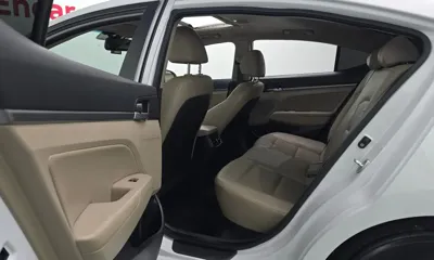 Hyundai Avante 2016, 135494 км, за 5185.77 USD - фото 12