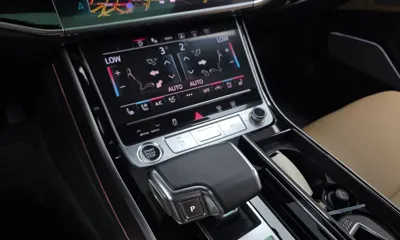Audi A8 2021, 126307 км, за 35765.49 USD - фото 9