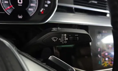 Audi A8 2021, 126307 км, за 35765.49 USD - фото 35