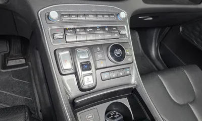 Hyundai Santafe 2022, 52467 км, за 16474.57 USD - фото 9