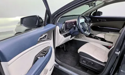 Kia Sportage 2023, 50972 км, за 17589.59 USD - фото 10