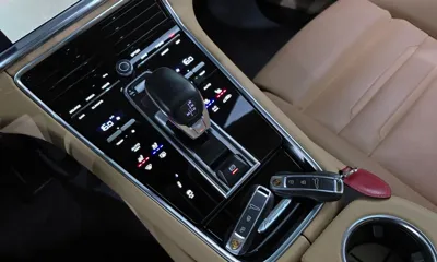 Porsche Panamera 2021, 32892 км, за 61041.09 USD - фото 9