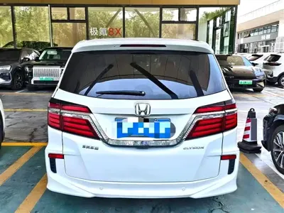 Honda Elysion 2019, 123000 км, за 15406.29 USD