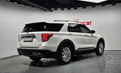 Ford Explorer 2020, 83127 км, за 16848.36 USD