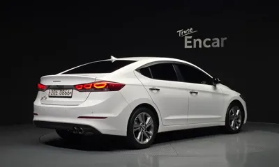 Hyundai Avante 2017, 150169 км, за 5021.66 USD