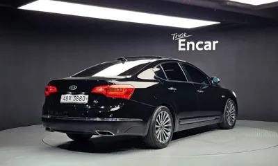 Kia K7 2011, 126945 км, за 2364.69 USD