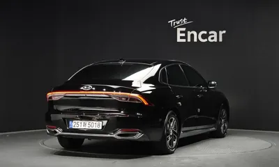 Hyundai Grandeur 2021, 84692 км, за 12151.86 USD