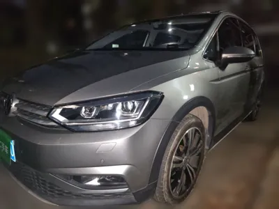 Volkswagen Touran · 2018 год