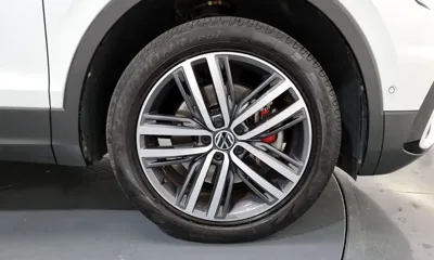 Volkswagen Tiguan 2023, 57093 км, за 20940 USD