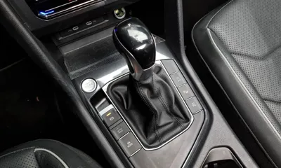 Volkswagen Tiguan 2023, 57093 км, за 20940 USD - фото 9