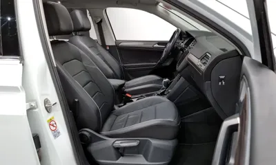 Volkswagen Tiguan 2023, 57093 км, за 20940 USD - фото 11