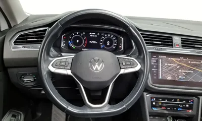 Volkswagen Tiguan 2023, 57093 км, за 20940 USD - фото 13