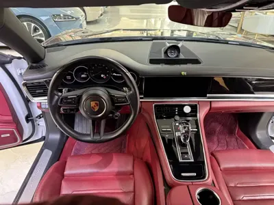 Porsche Panamera 2022, 66000 км, за 93890.3 USD