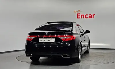 Hyundai Grandeur 2017, 98942 км, за 5144.23 USD