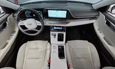 Hyundai Grandeur 2022, 86913 км, за 20485.32 USD - фото 7