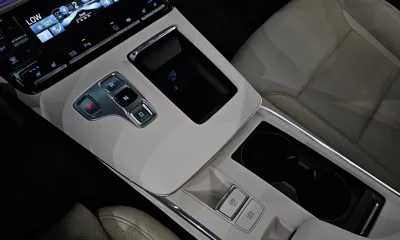 Hyundai Grandeur 2022, 86913 км, за 20485.32 USD - фото 9