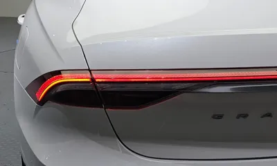 Hyundai Grandeur 2022, 86913 км, за 20485.32 USD - фото 23