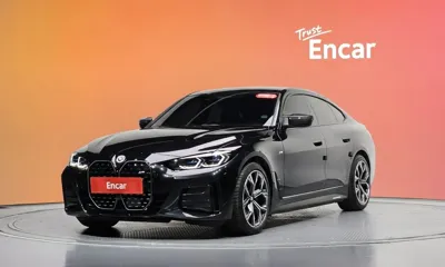 BMW i4 · 2022 год