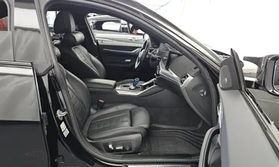 BMW i4 2022, 58509 км, за 32099.25 USD - фото 11