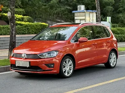 Volkswagen Golf Sportsvan · 2016 год