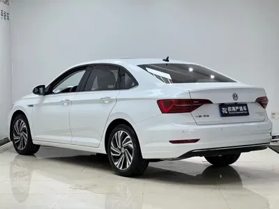 Volkswagen Sagitar 2022, 39000 км, за 14684.82 USD - фото 6