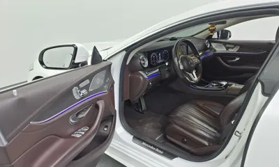 Mercedes-Benz CLS-Class 2020, 126434 км, за 16410.66 USD - фото 10