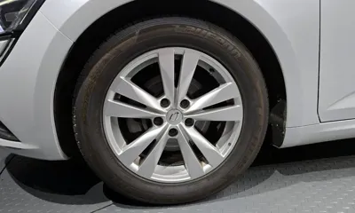 Renault-KoreaSamsung SM6 2017, 99665 км, за 4160.44 USD