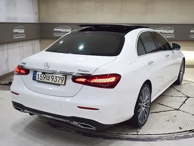 Mercedes-Benz E-Class 2022, 63211 км, за 27349.08 USD